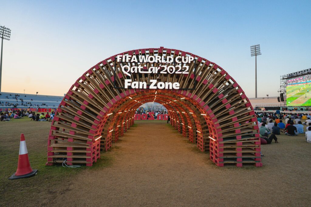 2026世界盃商業價值飆升！2022卡達世界盃的球迷村（Fan Zones）